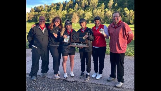 2022 State Champions Assistant coach Al Grinsteinner, Ella Anderson, Allison Kahler, Greta Anderson, Mary Carmichael, Coach Jeffrey Johnson.
