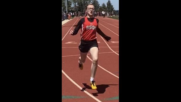 Cora Besler running the 100 Meter