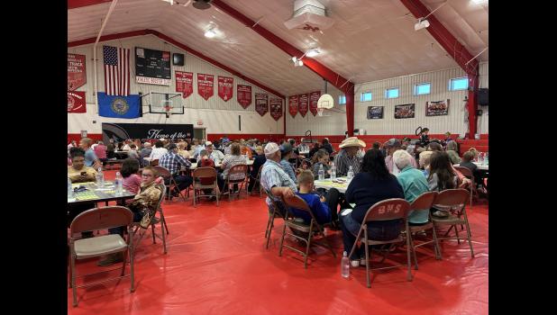 Kindergarten through Sixth grade students and their grandparents played several cards of Bingo and enjoyed water, coffee, and rolls served by staff!