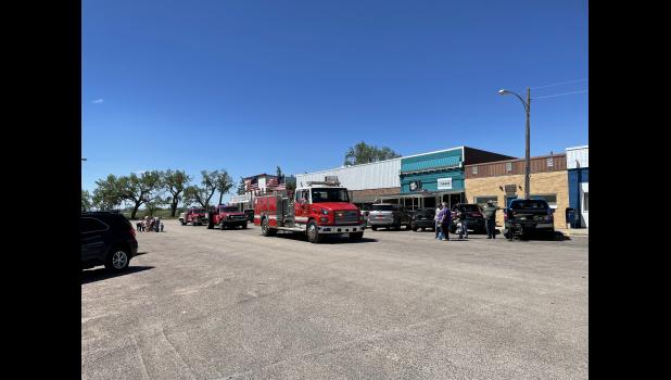 Kadoka Volunteer Fire Department leads the way. Photo courtesy of Elizabeth Meighen